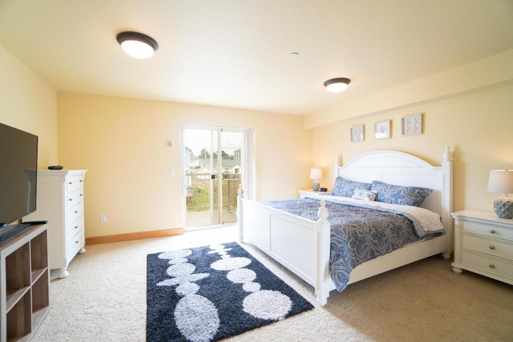 The White Turtle Villa Lincoln City Bagian luar foto